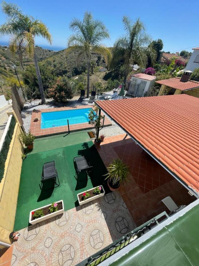 Villa La Paz Benajarafe Eksteriør billede