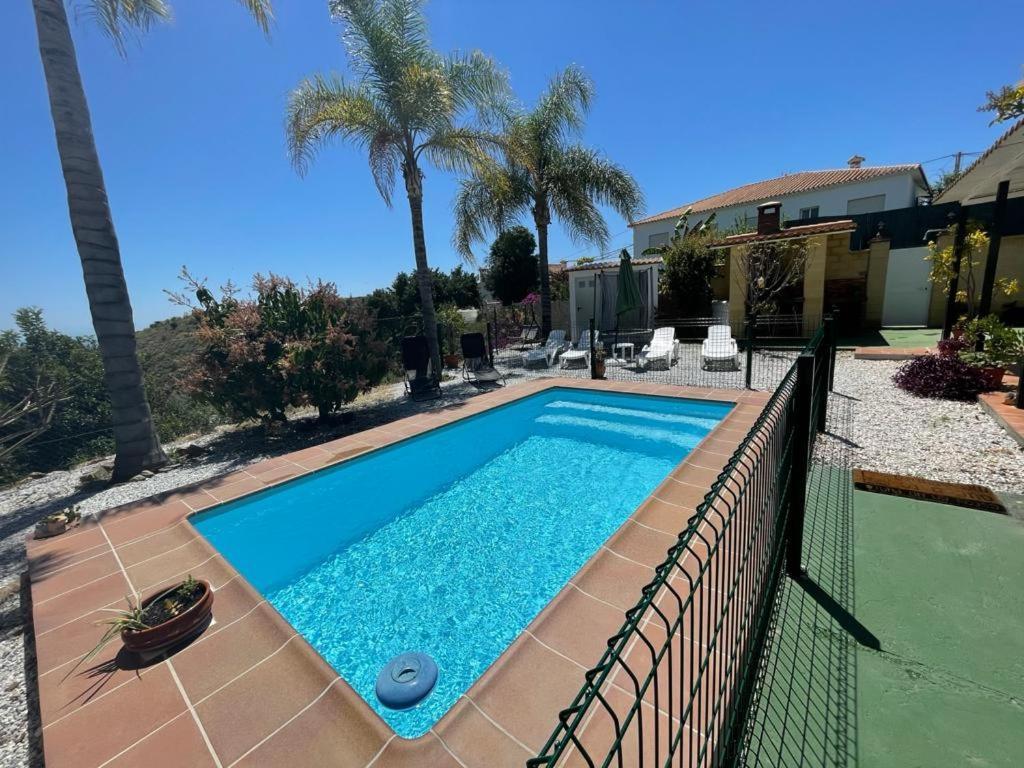 Villa La Paz Benajarafe Eksteriør billede